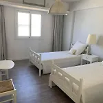 Three Bedroom Modern Flat איה נאפה