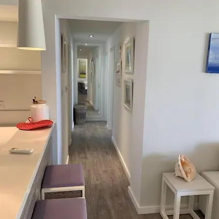 Three Bedroom Modern Flat * أيا نابا