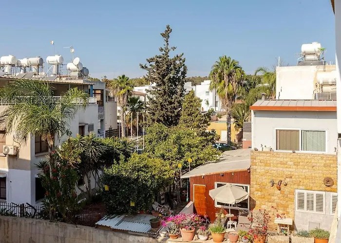 Three Bedroom Modern Flat アパート