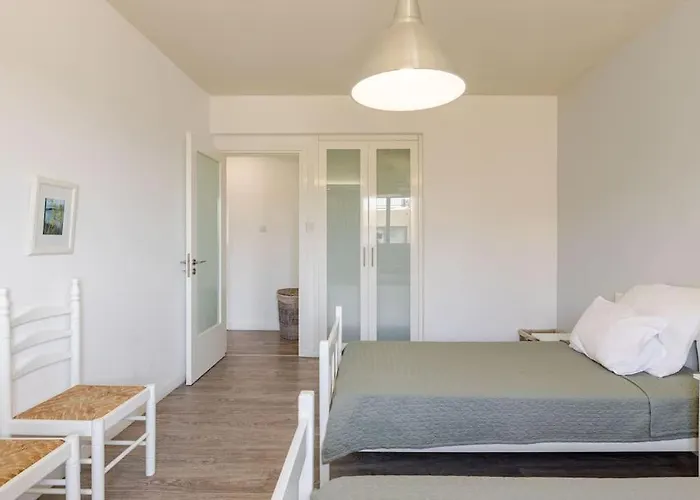 Three Bedroom Modern Flat 公寓